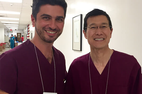 Especialista em rinoplastia participa de congresso | Mario Farinazzo